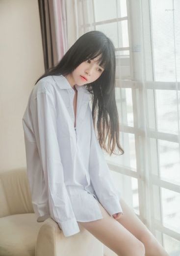 欧美透明情趣内衣写真_高清高清免费观看