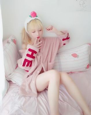 欧美乱妇120p_DVD高清视频观看