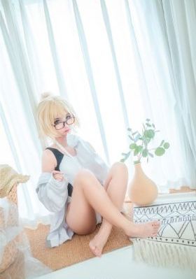 欧美丝袜高跟美女_剧情片在线播放