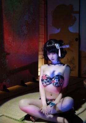 日韩牛仔裤女_HD在线手机播放